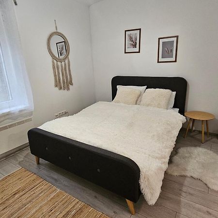 Studio Apartment Gigi Загреб Экстерьер фото